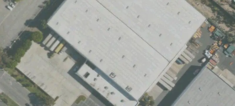 Free-Standing Distribution Center