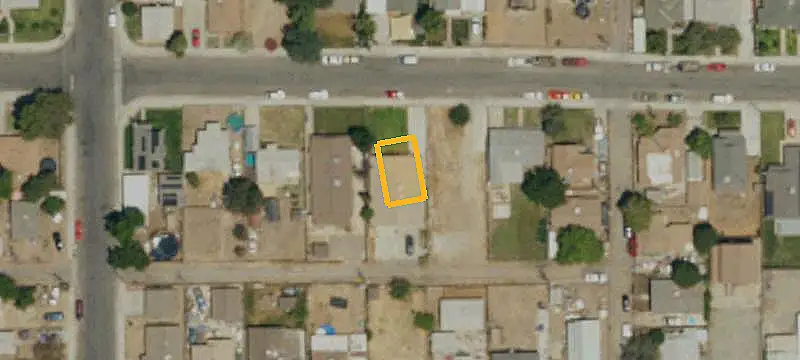 Remodeled Duplex With Private Parking