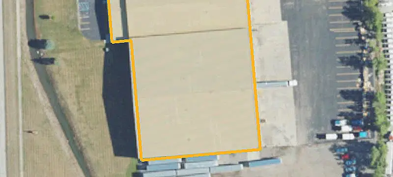 Warehouse with Outside Storage