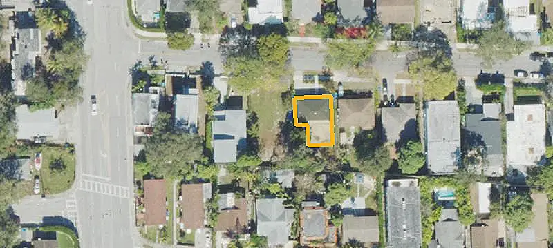 Triplex with Detached Unit