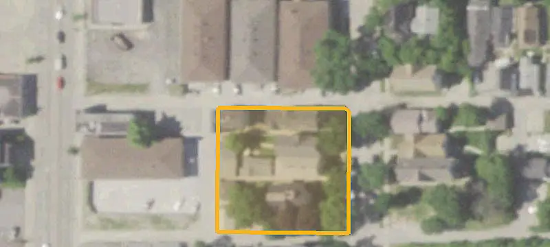 6-Unit Apartment Building