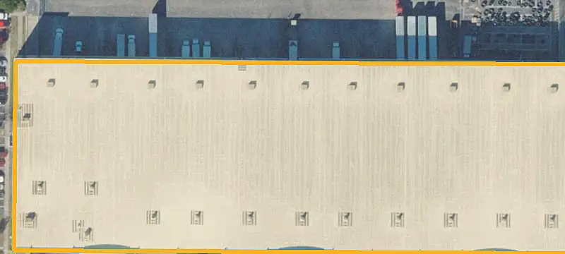 Distribution Center with 44 Dock Doors
