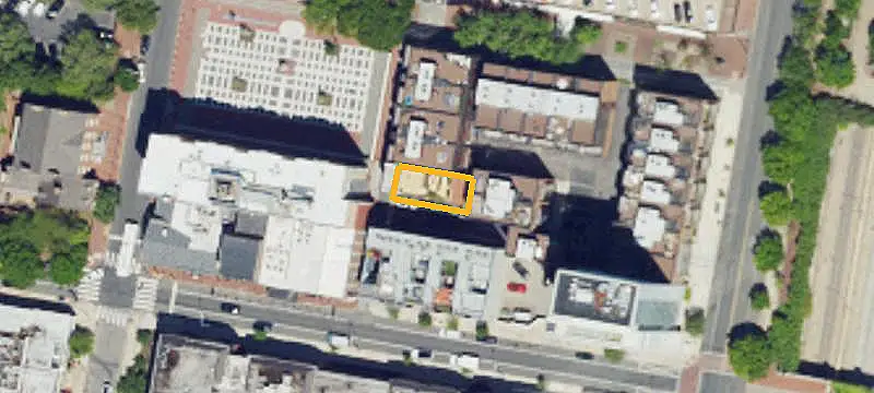 Bi-Level Storefront with Finished Basement
