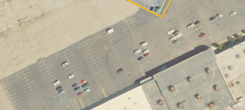 Retail Space with Flexible Layout