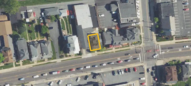 Warehouse with 3-Unit Apartment Building