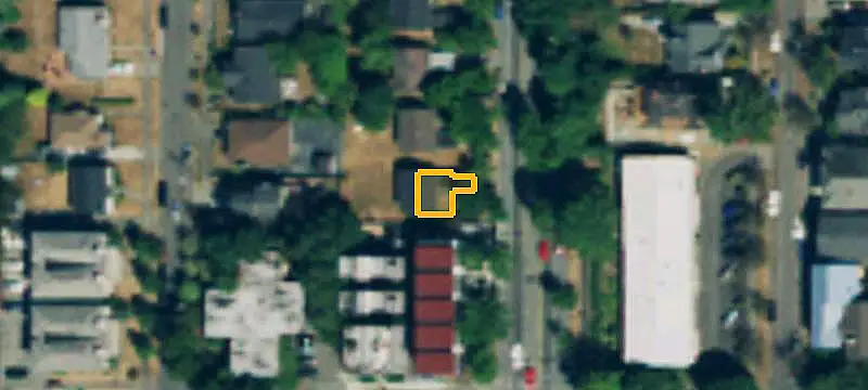 Neighborhood Laundromat Retail Space