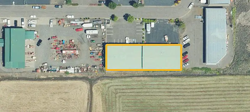 Warehouse with Multiple Entrances