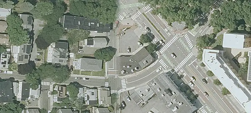 Conventional Restaurant With Parking