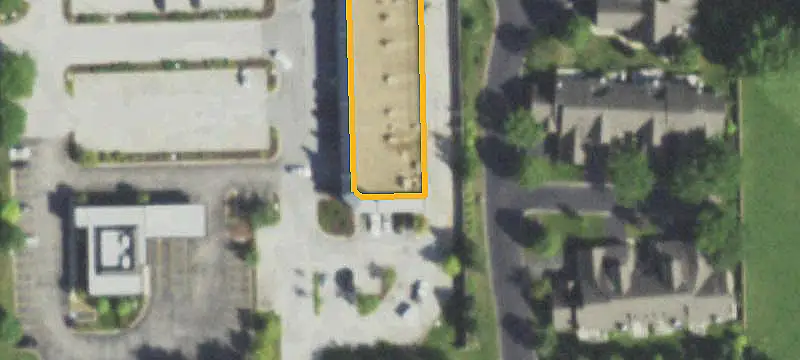 Retail Space at Signalized Intersection