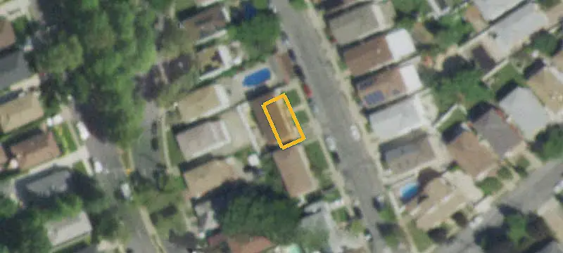 Detached Three-Level Duplex