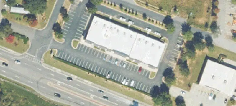 Shopping Center with Vacant Suite