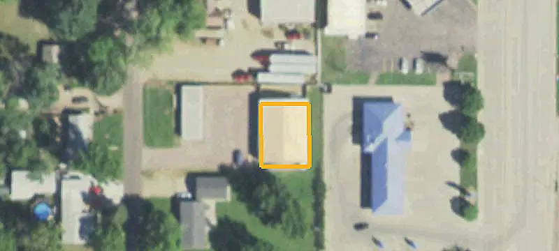 Self Storage Facility With Shop Bays