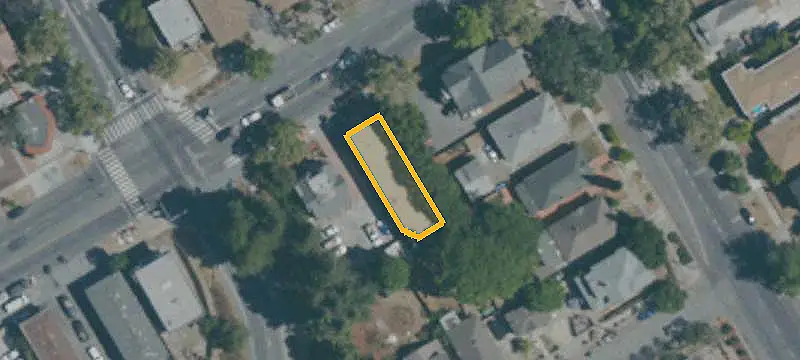 8-Unit Apartment Building