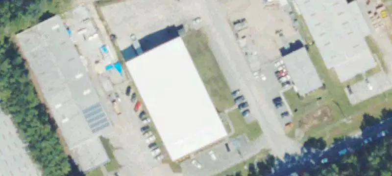 Distribution Center With Dock Access