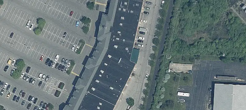 Anchored Shopping Center