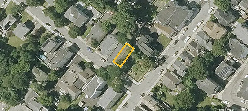 Triplex with Matching Layouts