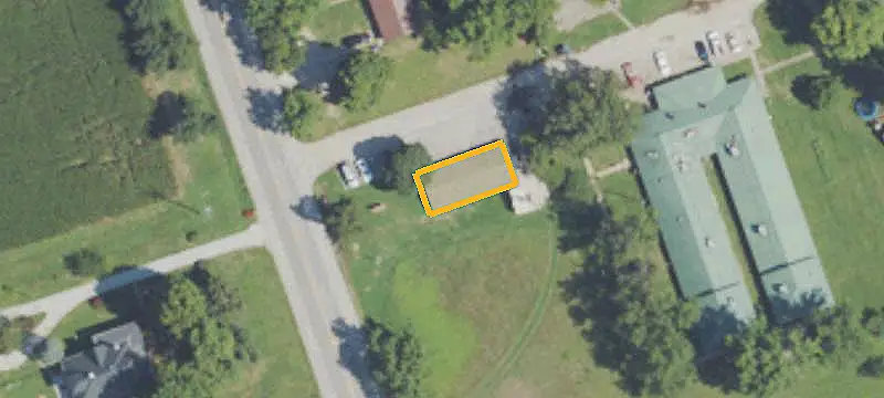 Land with Pole Barn
