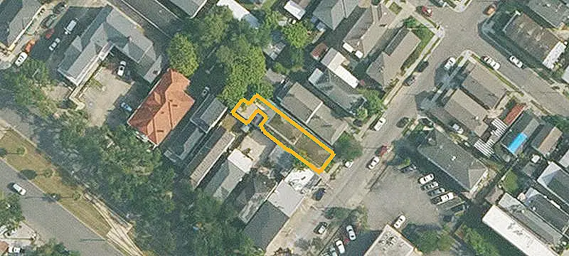 Renovated 5-Unit Apartment Building