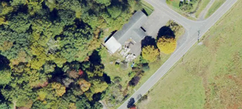 Mixed-Use Property with Apartment