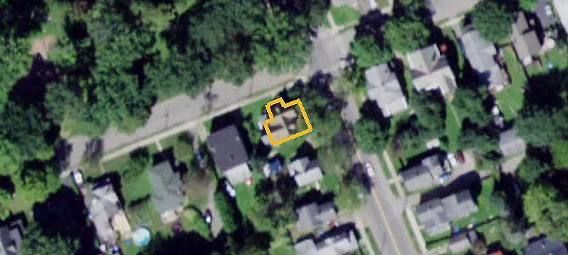 Duplex with Separate Utilities