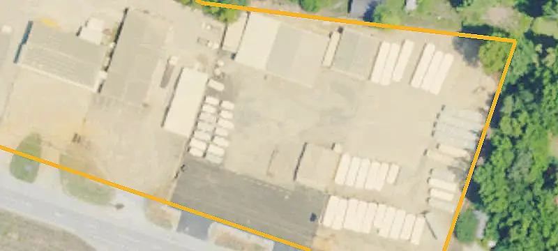 Highway Flex Property With Shop Bays