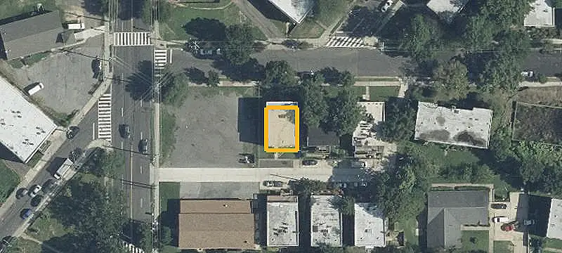 Licensed Apartment Building With Rooming House