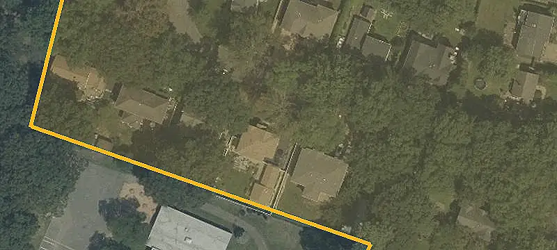 Updated Duplex with Studio Apartment