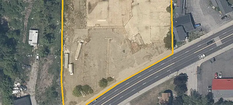 Three-Parcel Commercial Land