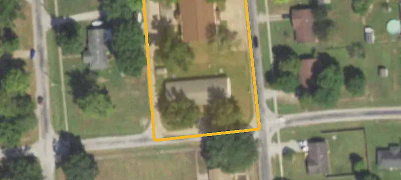 Updated Fourplex with In-Unit Laundry