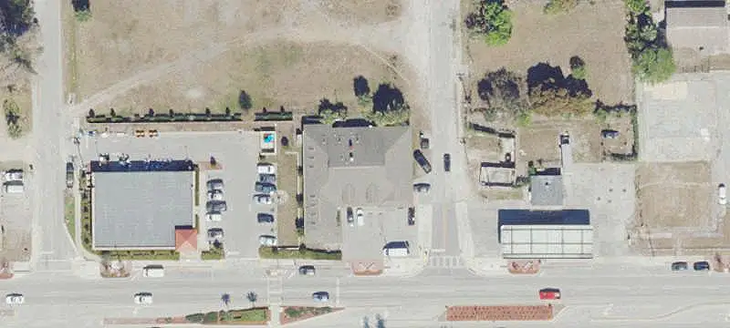 High-Visibility Retail Building