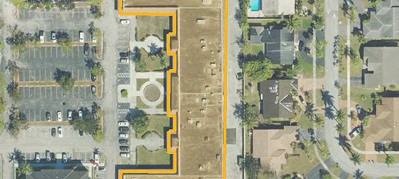 Open-Plan Mixed-Use Space