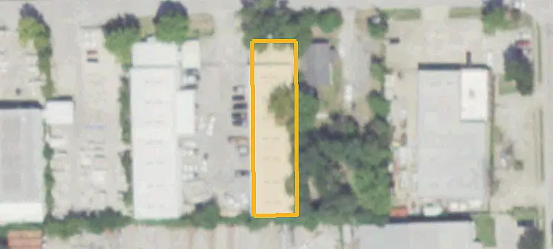 Fenced Flex Space With Yard