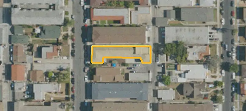 14-Unit Apartment Building
