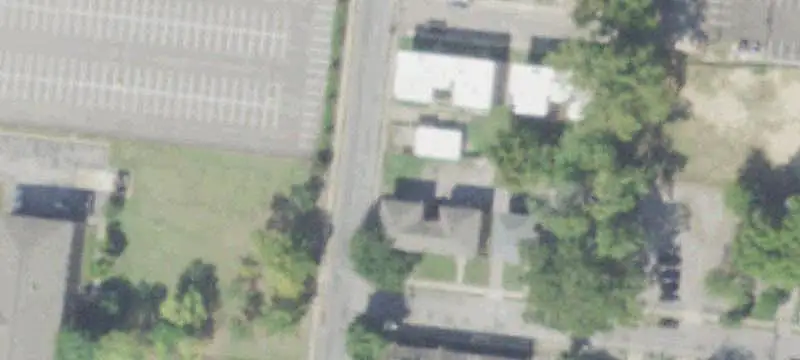 8-Unit Apartment Building