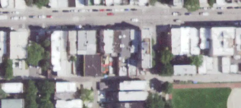 Live-Work Storefront with Warehouse
