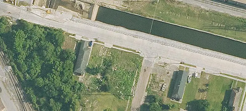 Land