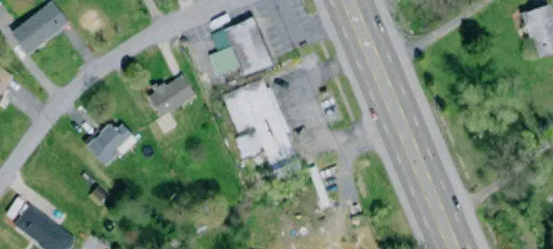 Restaurant and Bar Building