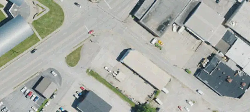 Flex Building with Fenced Yard
