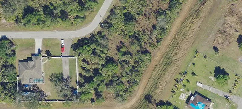 1916 Vesper Ct, Lehigh Acres, FL 33972