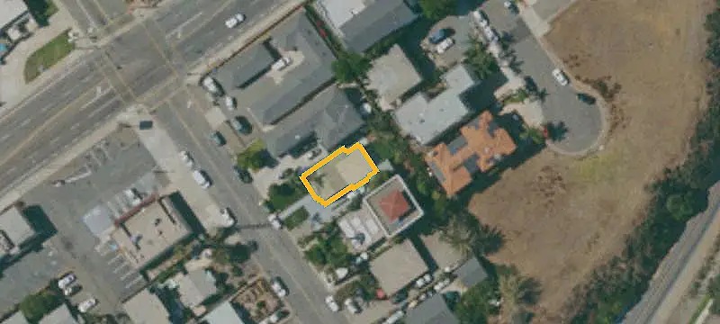 Renovated Duplex with Private Yards