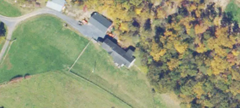 Riverfront Farm With Multiple Residences