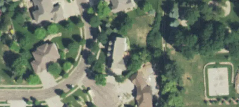 Partially Furnished Duplex with Garages