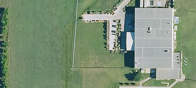 Industrial Flex Space with Crane