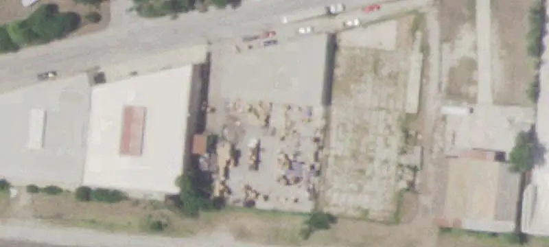 Warehouse With Fenced Yard