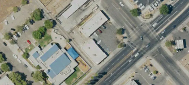 Corner-Lot Restaurant Building