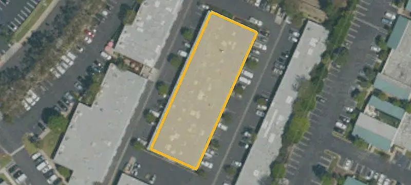 Warehouse Suite With Ground-Level Loading