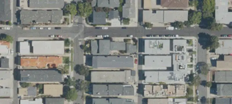 Bungalow-Style 5-Unit Apartment Property