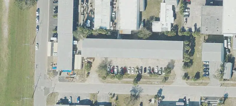 Flex Industrial Space with Roll-Up Doors