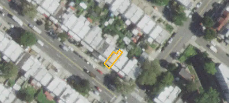 Brick Duplex with Vacant Delivery