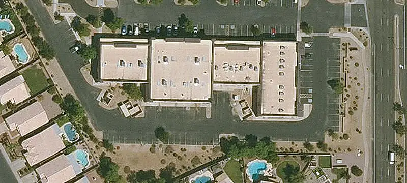 Fitness-Anchored Shopping Center